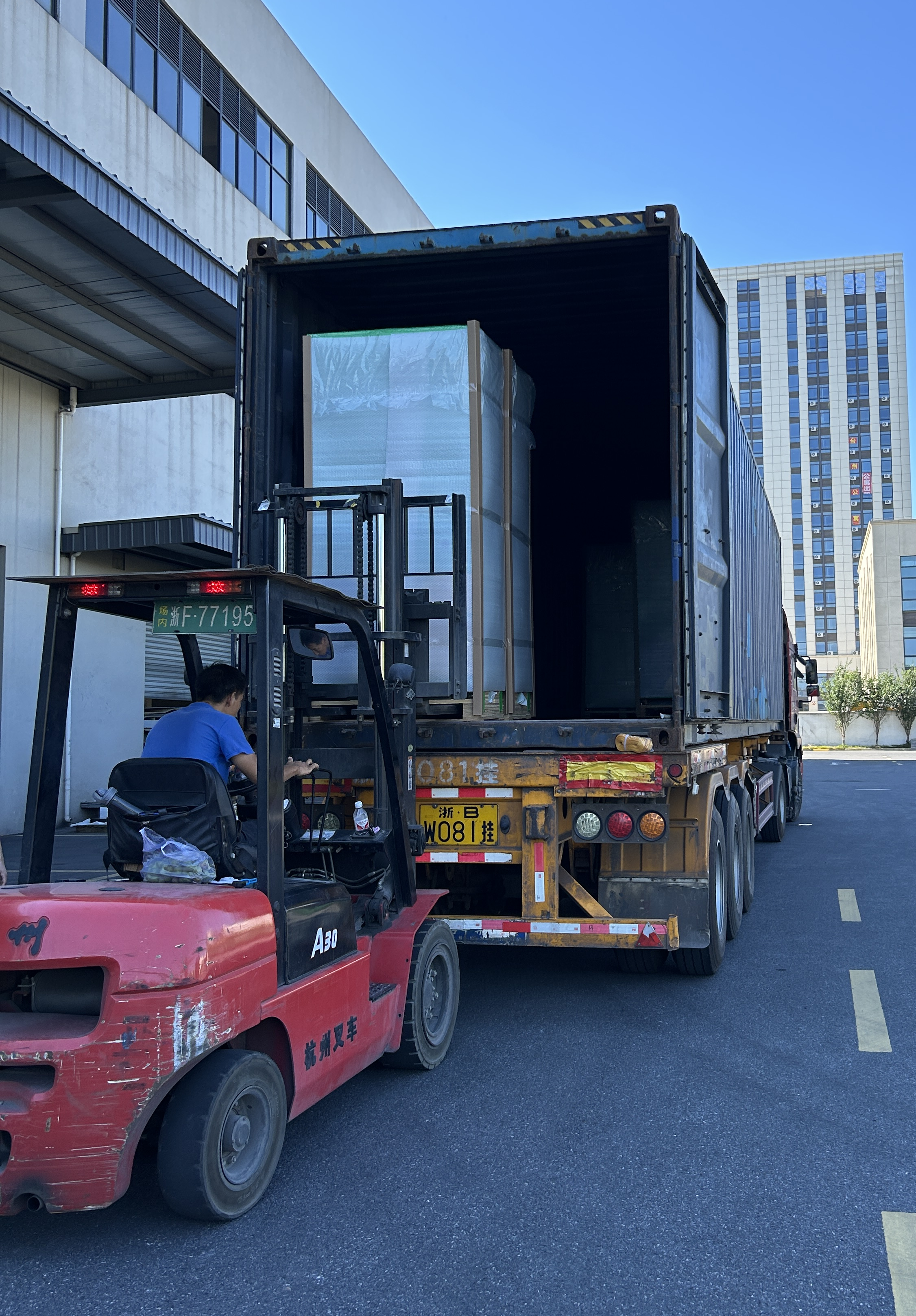 b41cd1be7940075da1cf105790ca8142